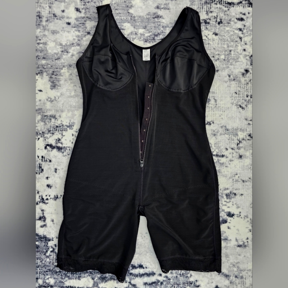 Black Women's Shapewear Bodysuit plus size